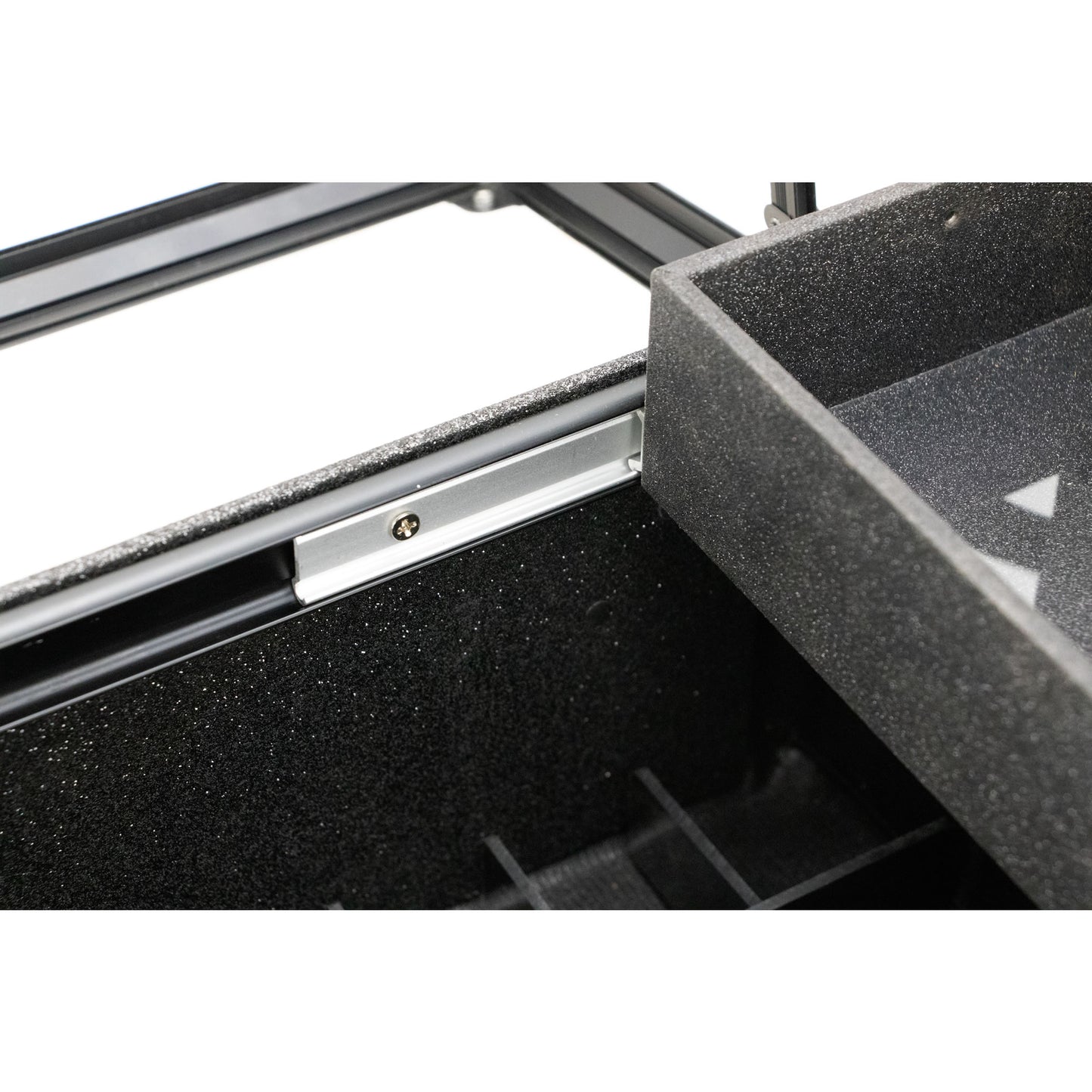 VER Beauty Aluminum Makeup Train Case with Clear Armored Top, 4 Sliding Trays